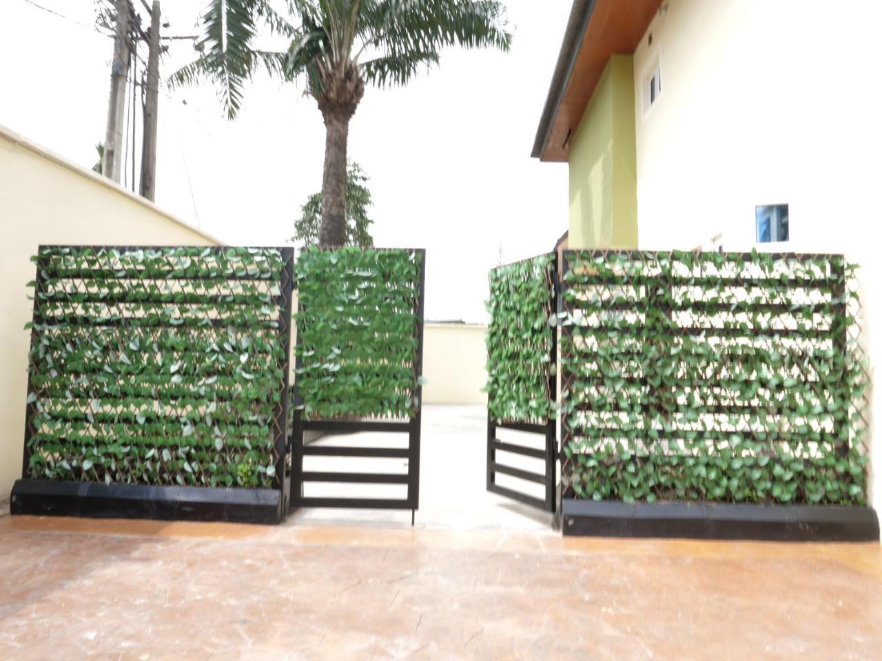Alexia's Place Hotel Lagos Exterior foto